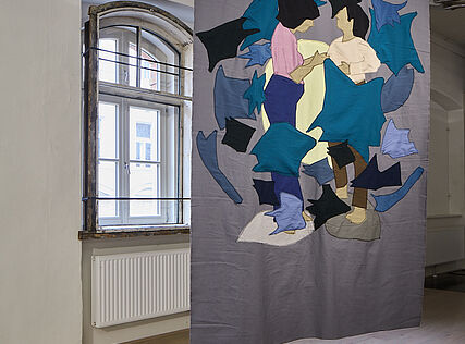 Sophie Utikal: I thought we had more time, 2021, Textil, Faden, 148 x 260 cm, 150 x 312 cm, 226 x 260 cm, Courtesy of the artist,photo: kex—Wolfgang Thaler